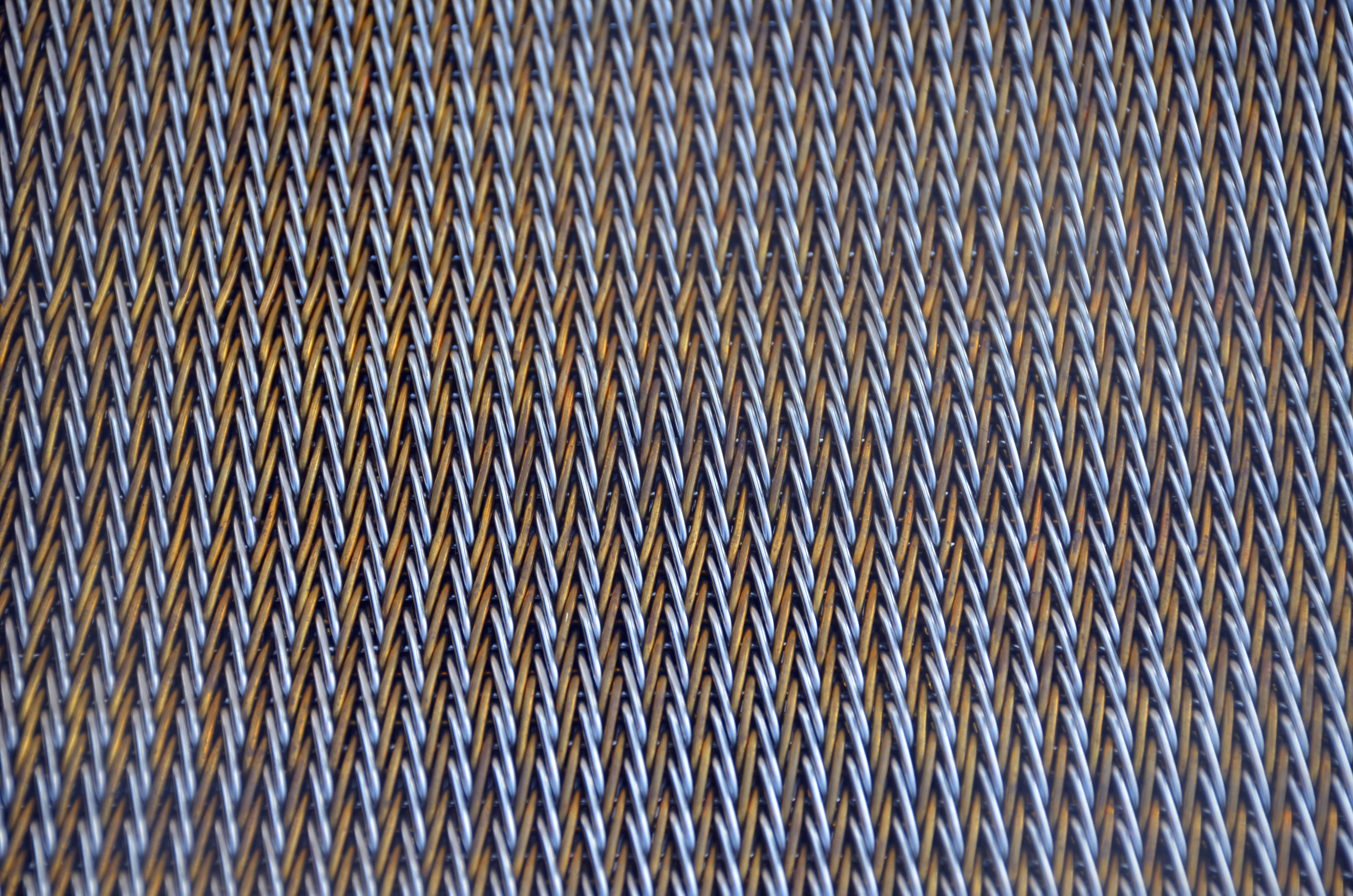 1-2004231K334458.jpg